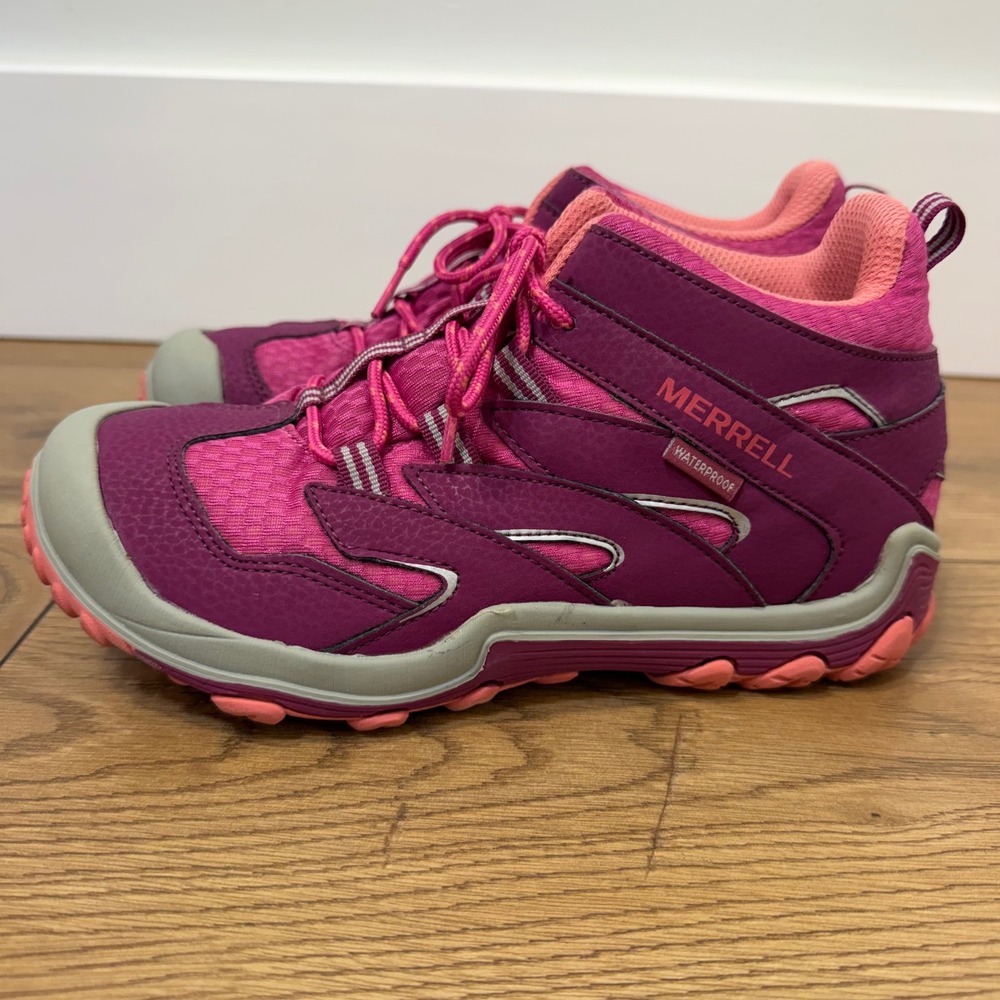 Merrell Chameleon 7 Waterproof Trail Hiking Shoes Youth Girls US 4 Pink Trail
